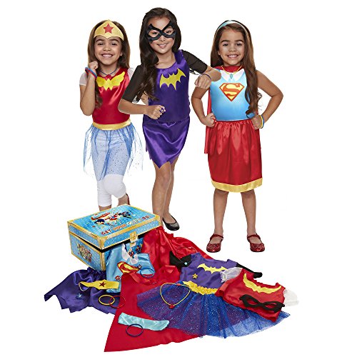 DC Super Hero Girls DCSHG 21 Piece Dress-Up Trunk