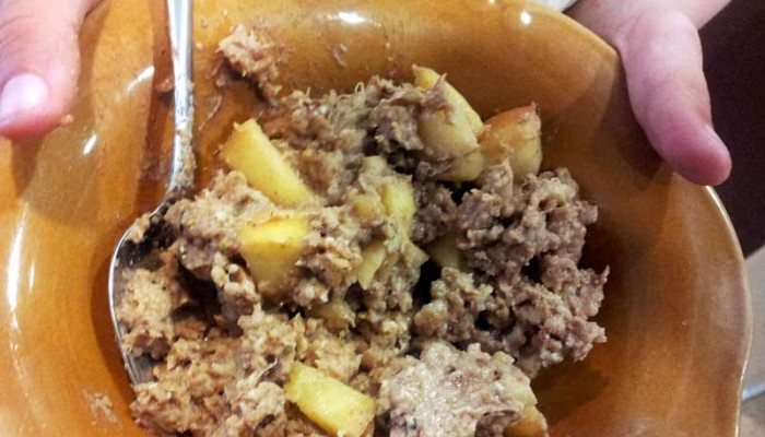 This recipe for Crock Pot Oatmeal with Apples is so awesome that I had all four kids (and hubby) licking the bowl clean. And did I mention super easy since the slow cooker does all the work? Creamy but still a little chewy, just the right combination of spices and sweetness. Plus it's dairy and gluten-free, and no processed sugars (and whatever else you might find in those odd little oatmeal packets).